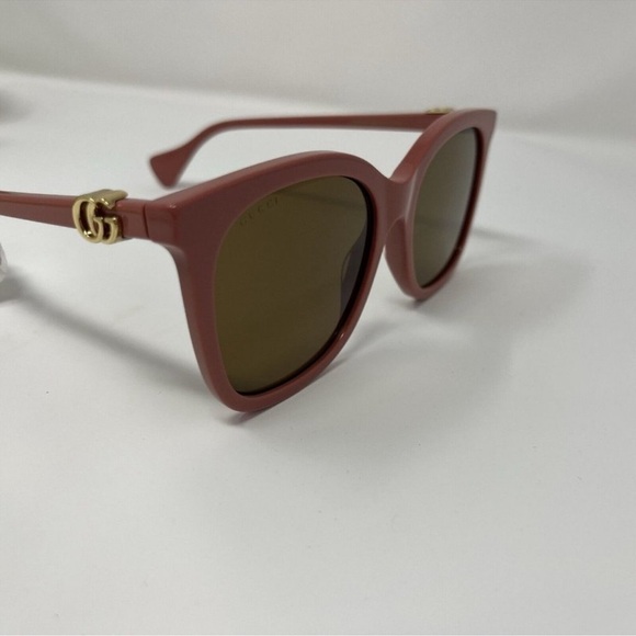 ❤️‍🔥‼️‼️ 24 HOUR SALE ‼️‼️‼️
GUCCI Dark Rose Sunglasses Authentic - Picture 11 of 12